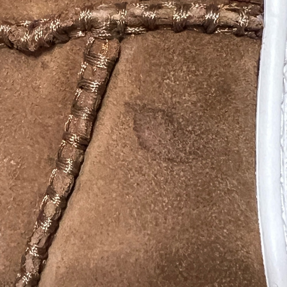 UGG‎ Mika Classic Winter Sneaker Boots Womens Size 7 EU 38 Brown Suede Sheepskin - Picture 3 of 7